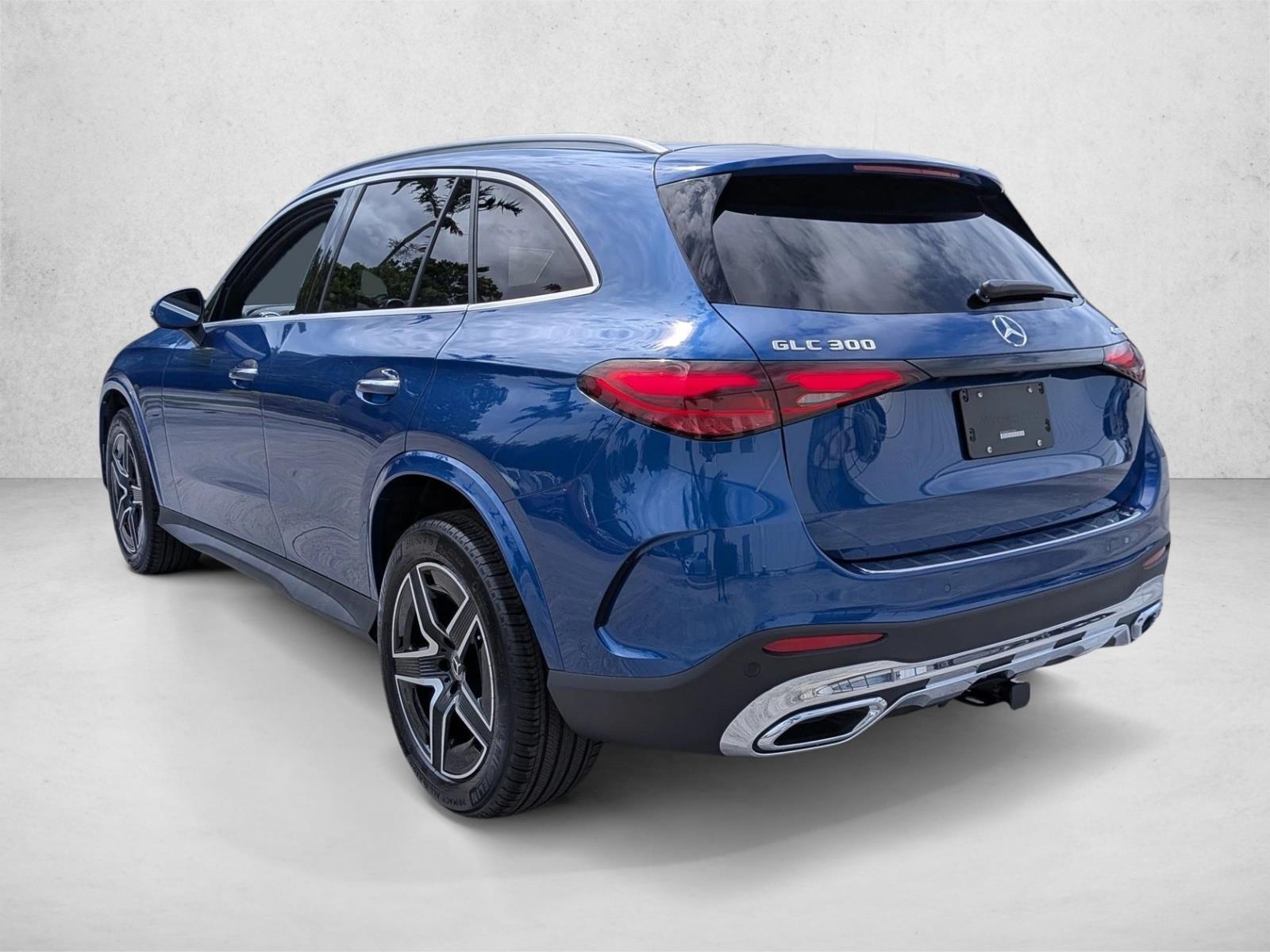 2026 GLC 300 4MATIC, photo 8 of 16