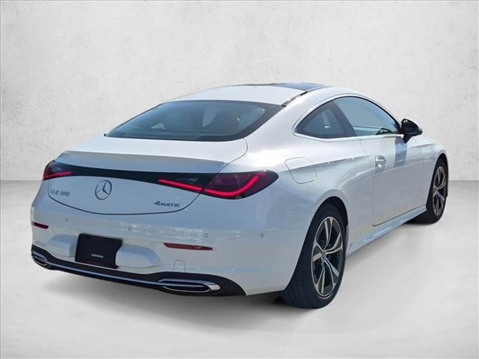 2027 CLE 300 4MATIC Coupe, photo 2 of 16