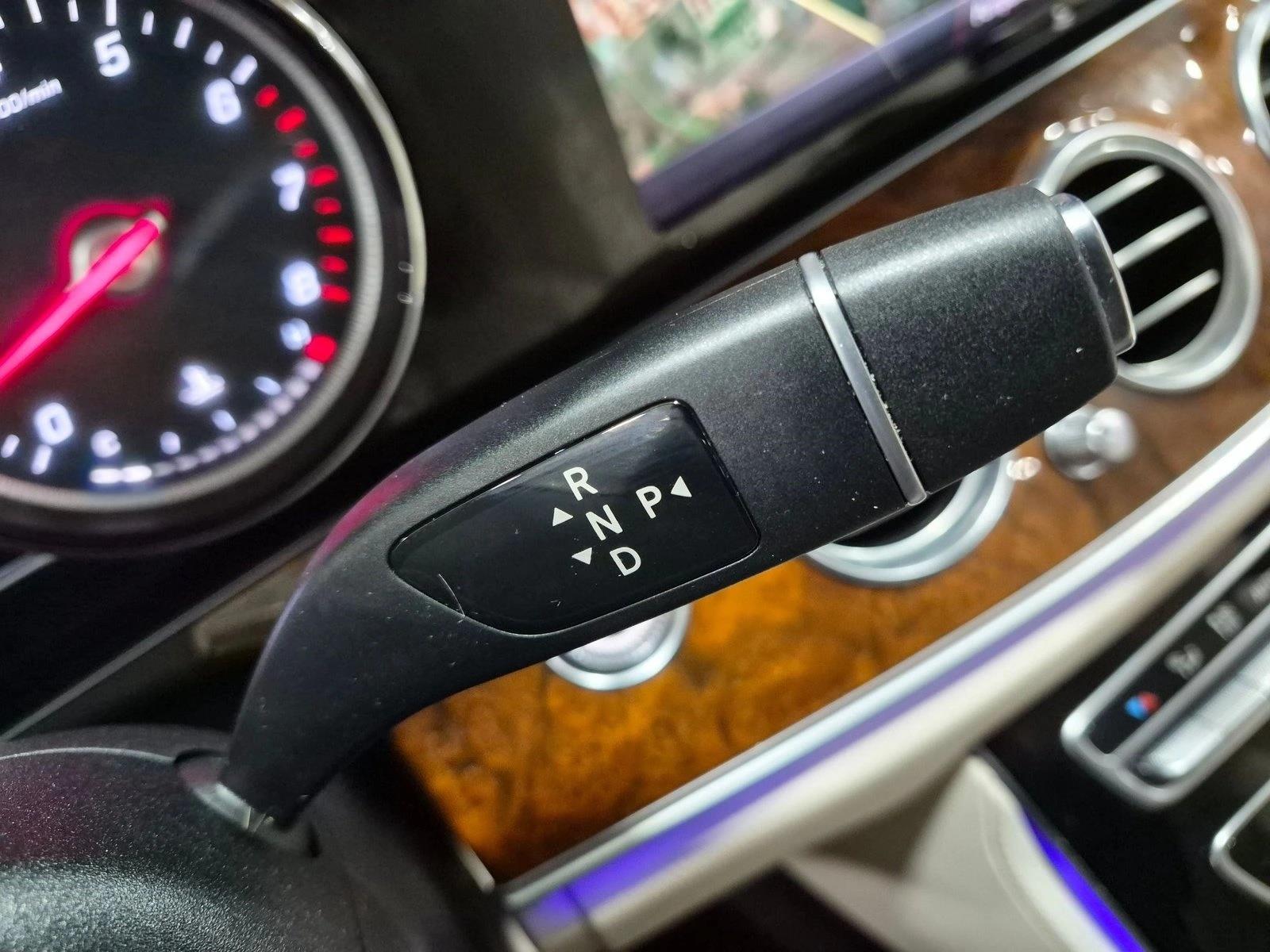 2018 E 300, photo 12 of 26