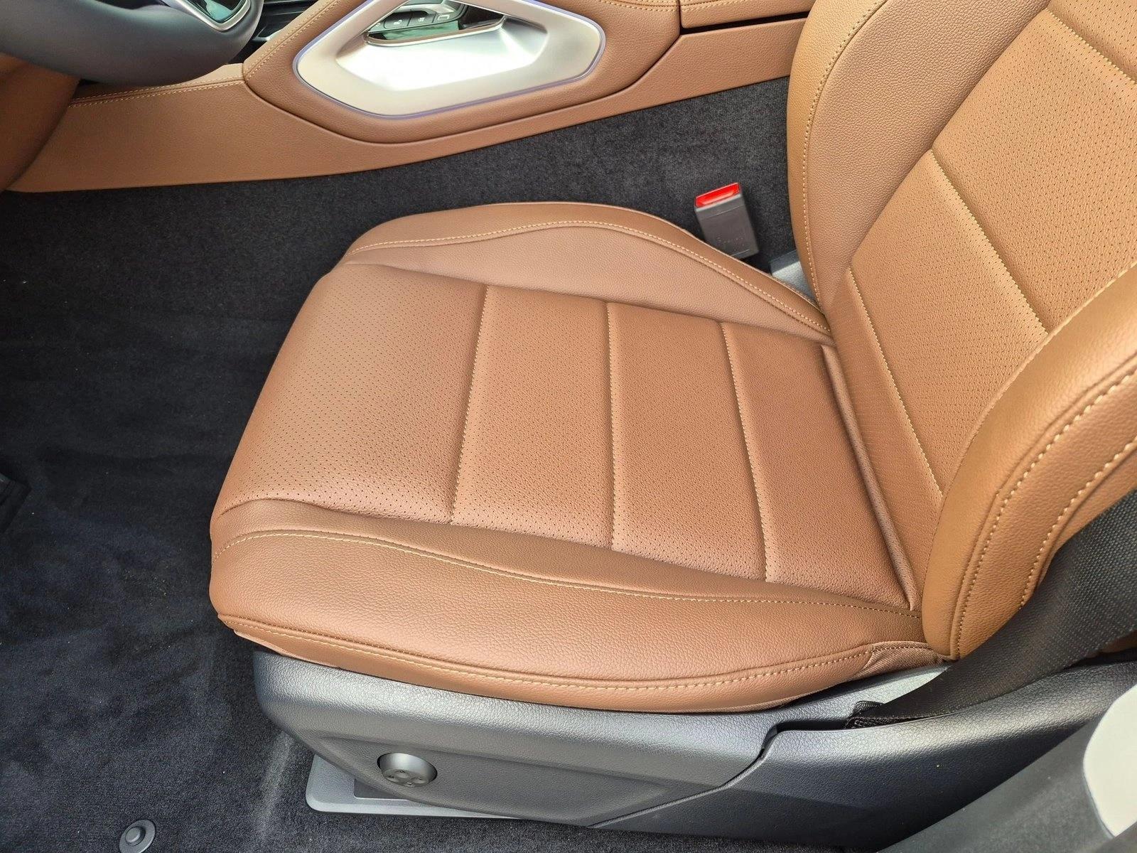 2026 GLE 450 4MATIC, photo 4 of 17