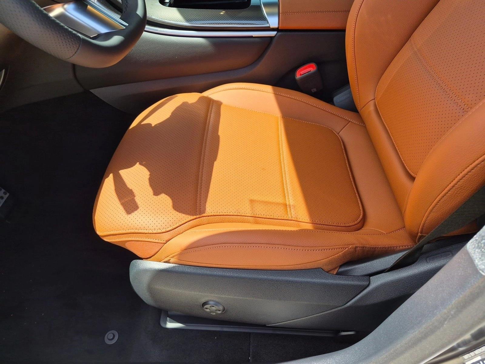 2027 GLC 300, photo 4 of 17