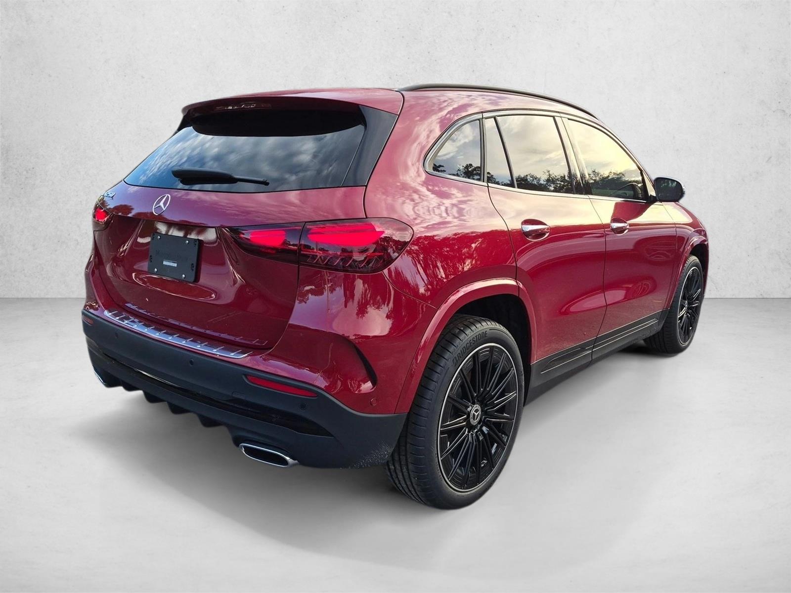 2026 GLA 250, photo 2 of 17