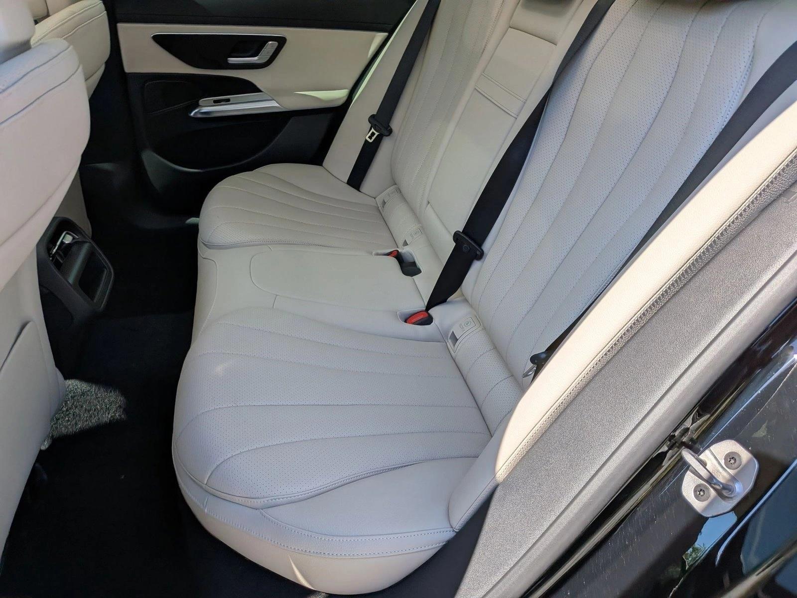 2026 E 350, photo 15 of 17