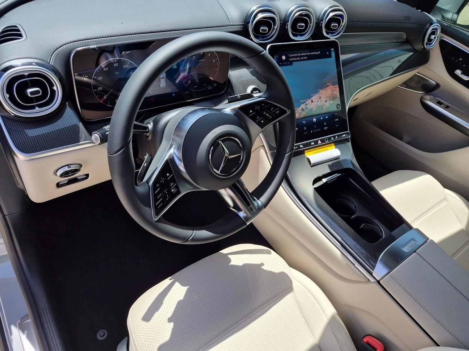 2027 GLC 300, photo 3 of 17