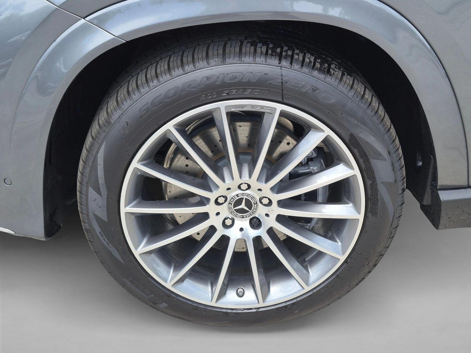 2026 GLE 450 4MATIC, photo 9 of 17