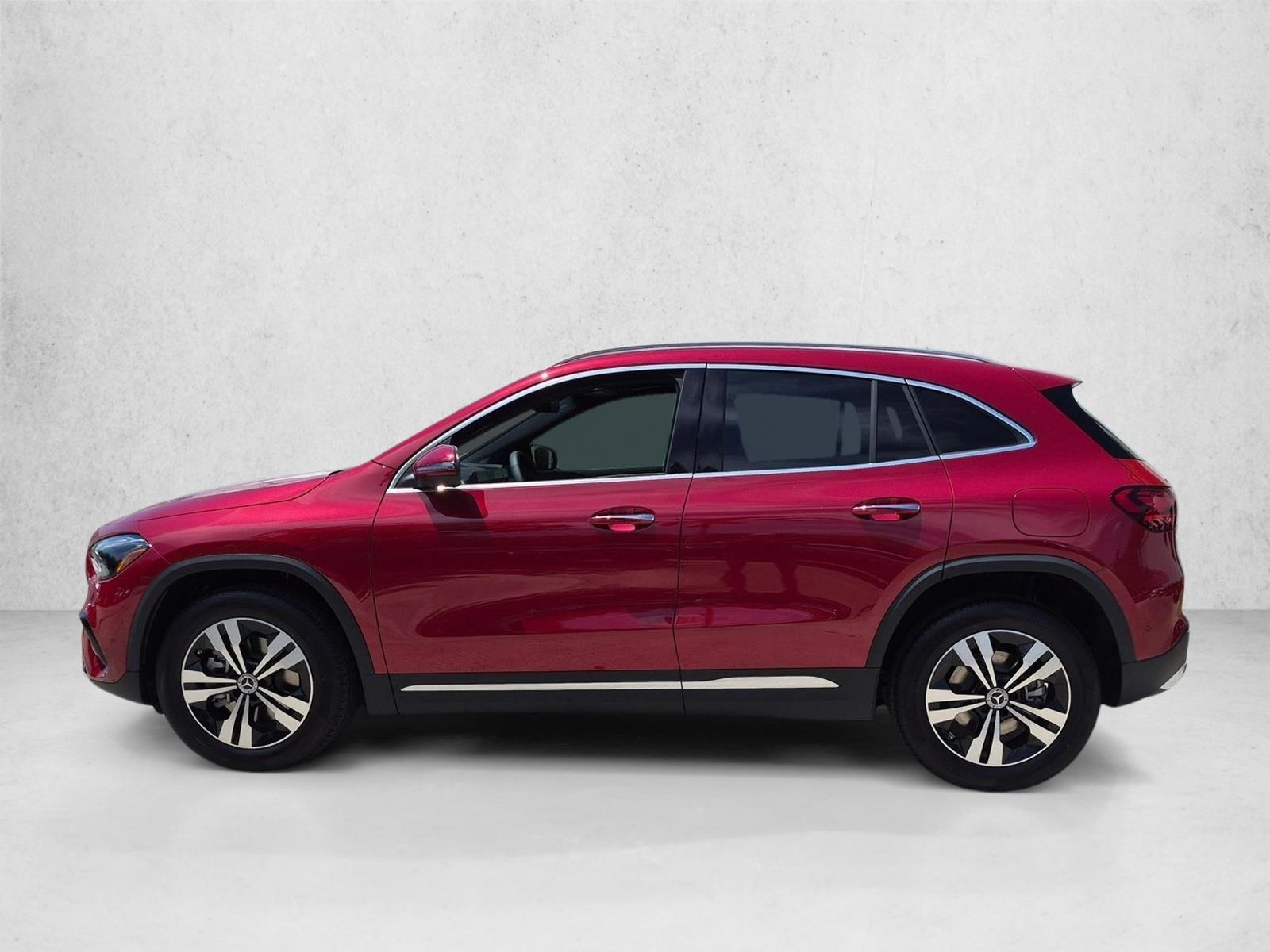 2026 GLA 250, photo 5 of 17