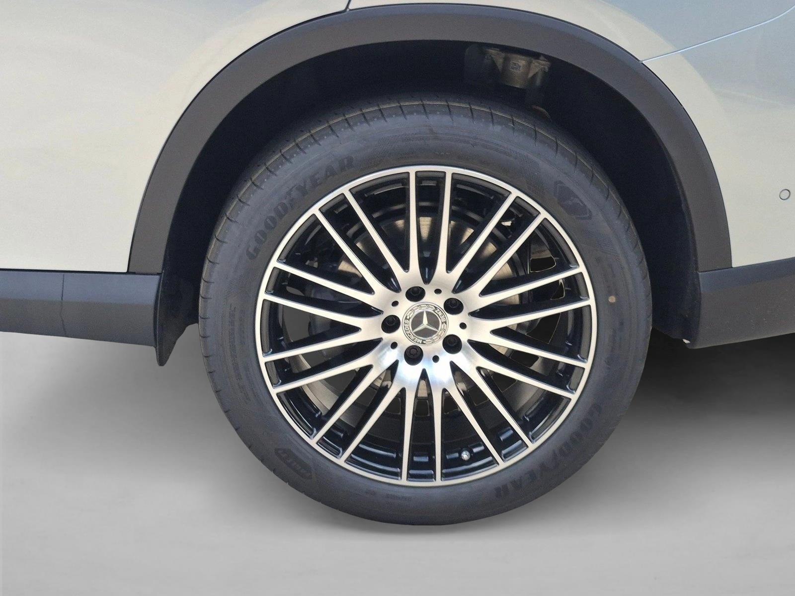 2027 GLC 300, photo 14 of 16