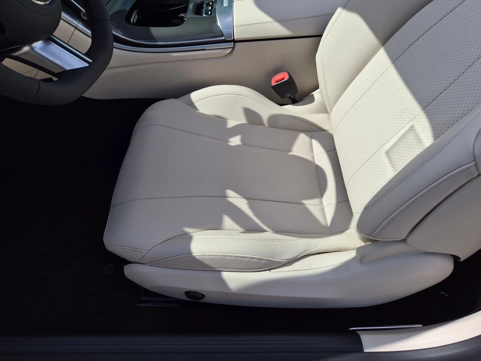 2027 CLE 300 4MATIC Cabriolet, photo 4 of 17