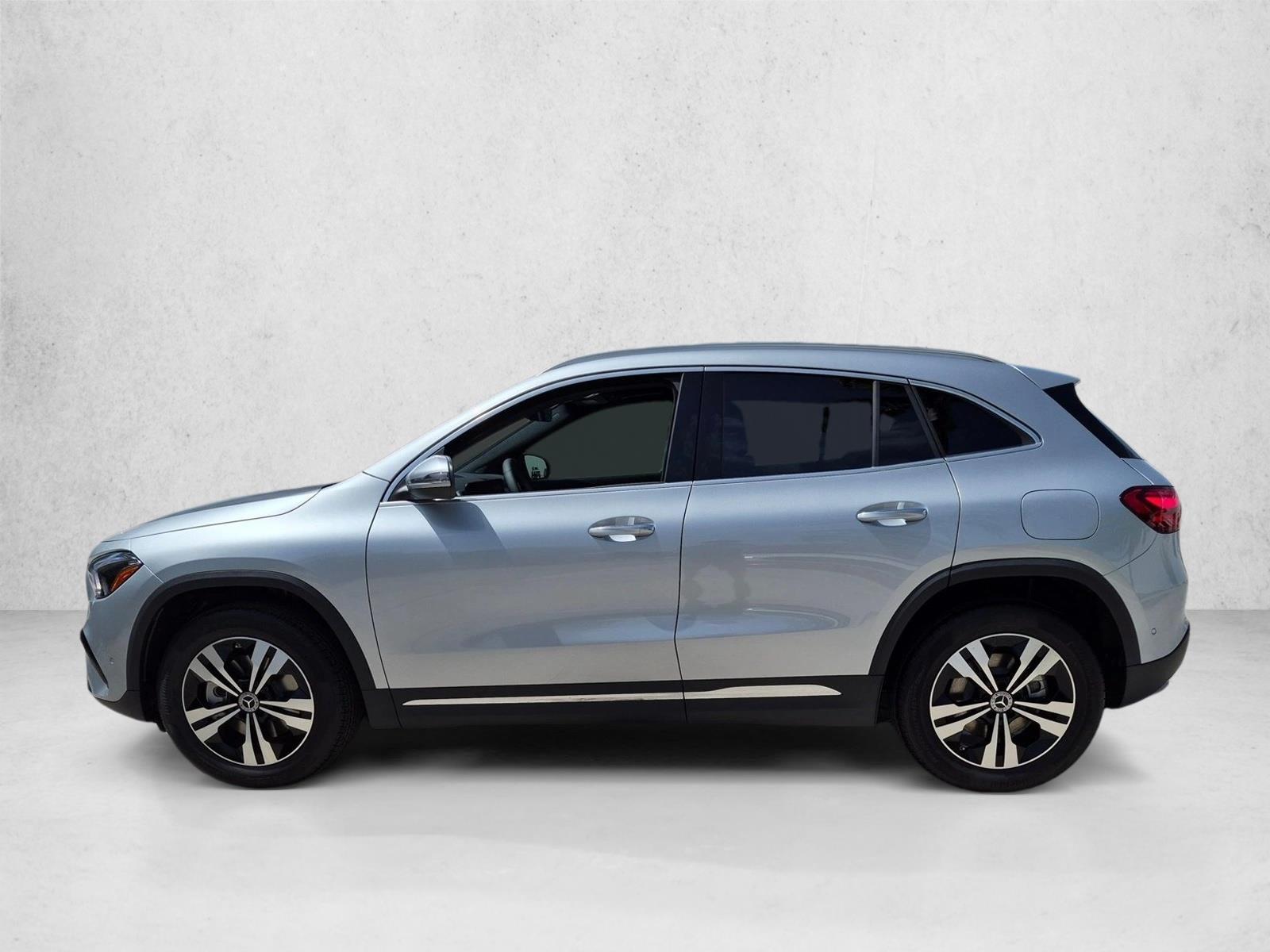 2026 GLA 250, photo 5 of 17