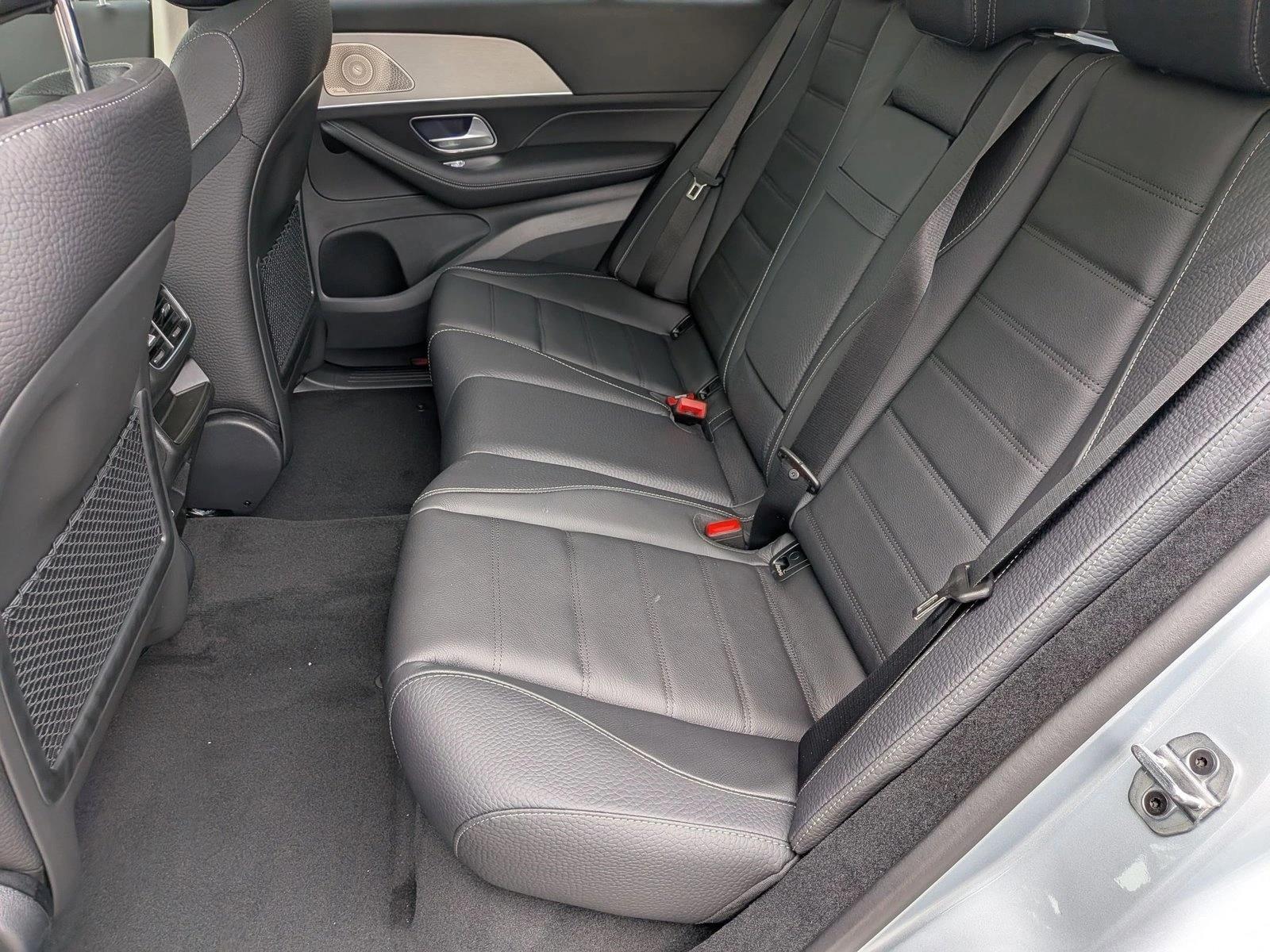 2026 GLE 450 4MATIC, photo 15 of 17