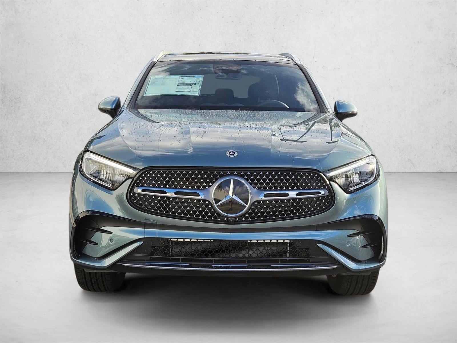 2026 GLC 300 4MATIC, photo 6 of 17