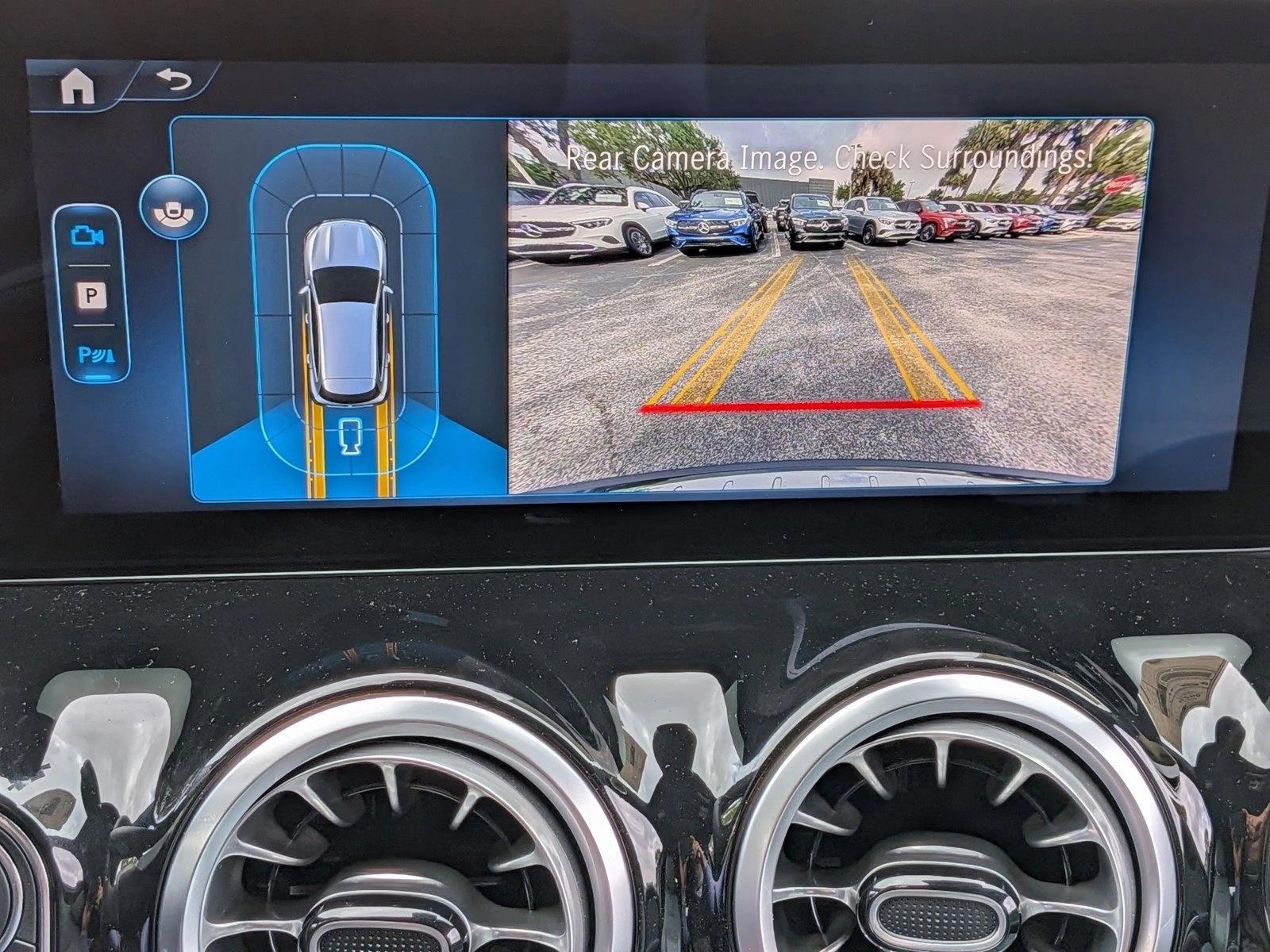 2026 GLA 250, photo 12 of 16