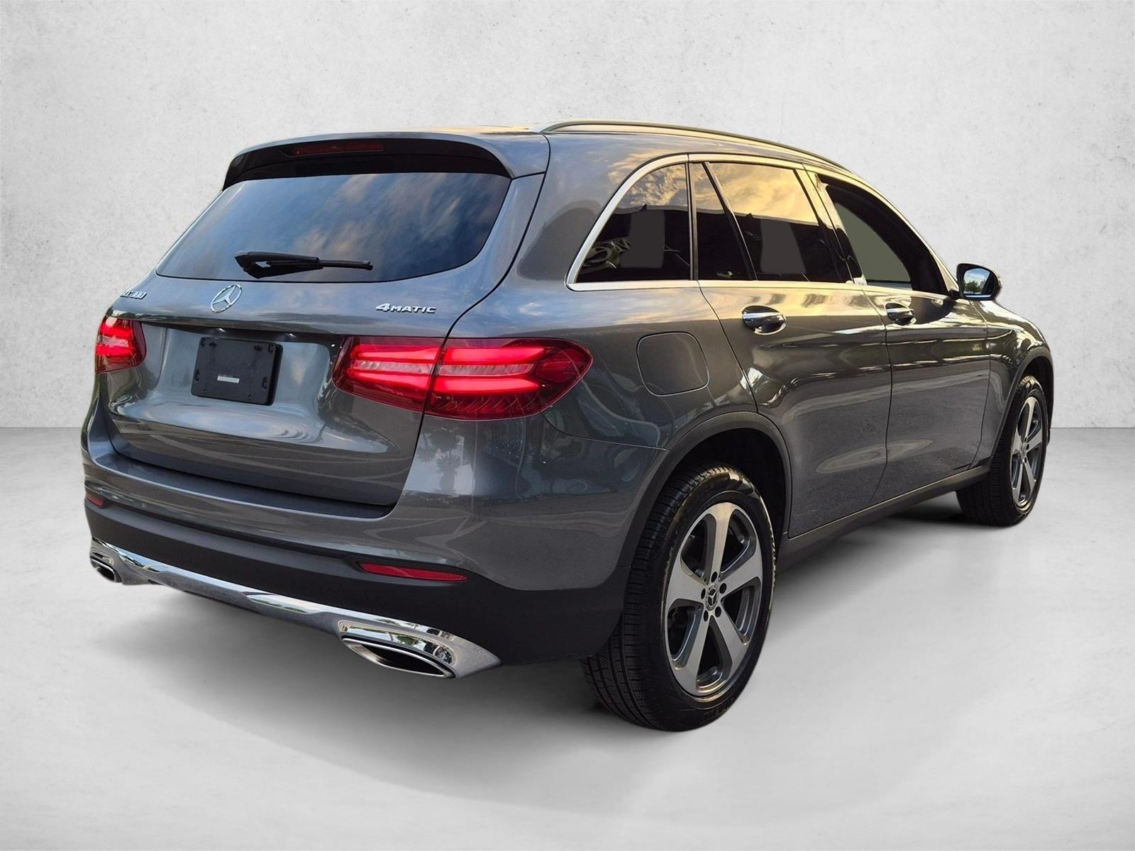 2019 GLC 300 4MATIC, photo 5 of 25