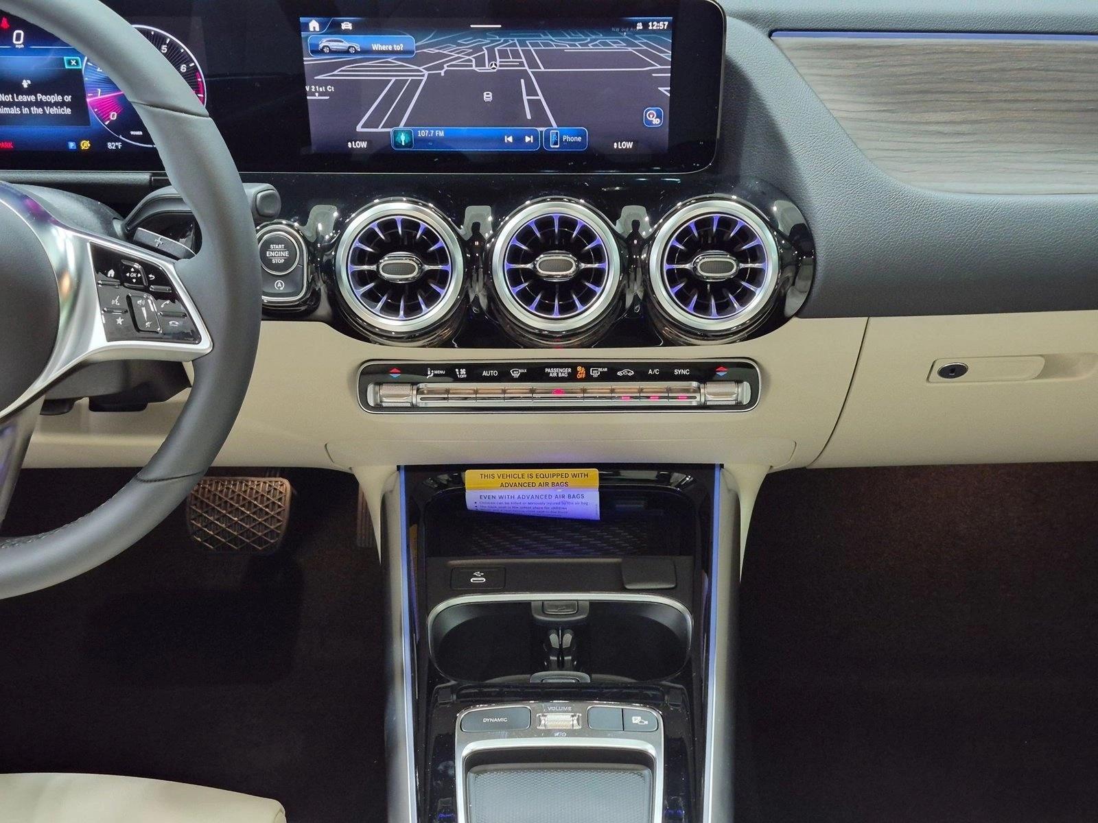 2026 GLA 250, photo 11 of 26