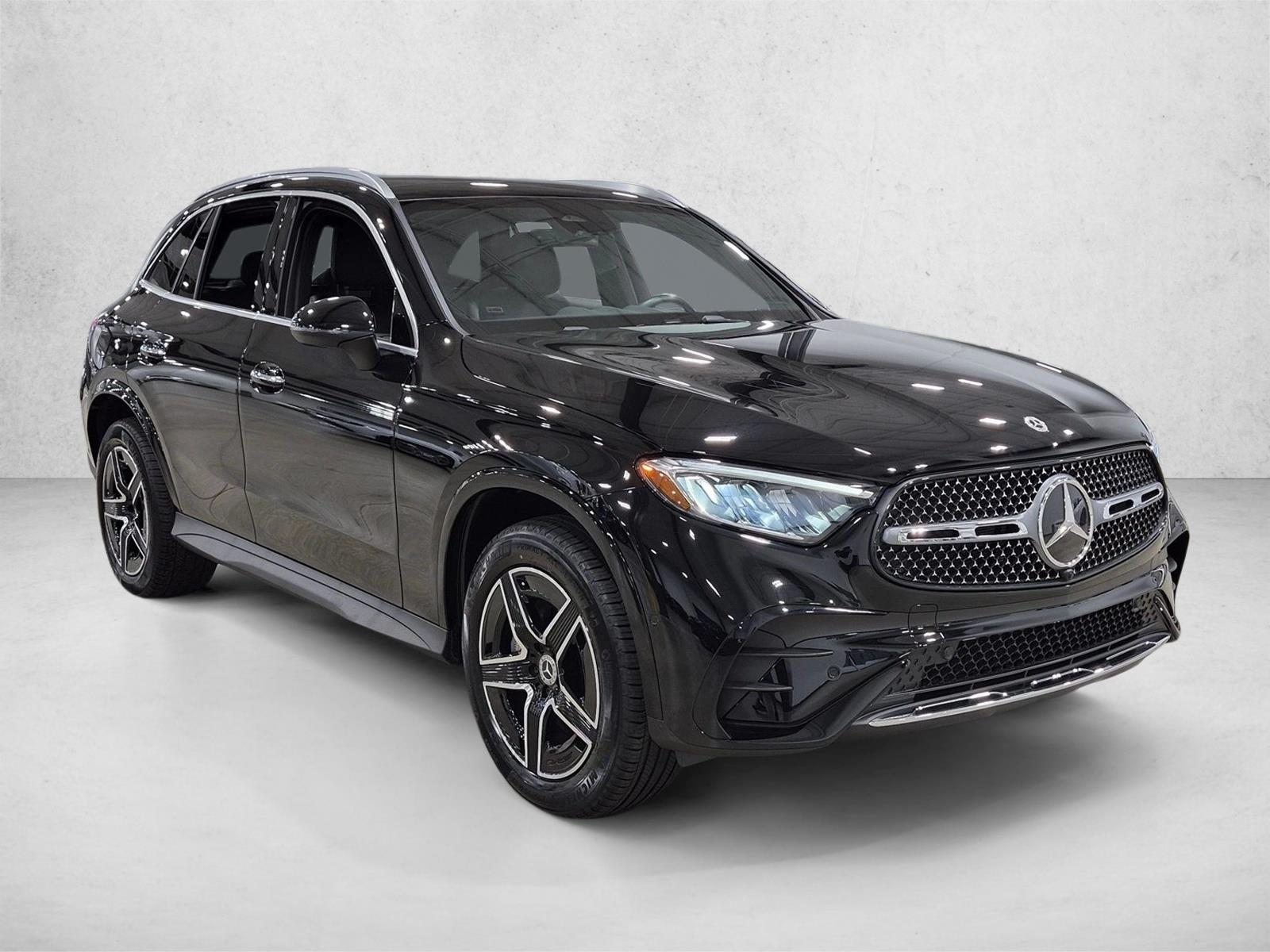 2026 GLC 300, photo 3 of 25