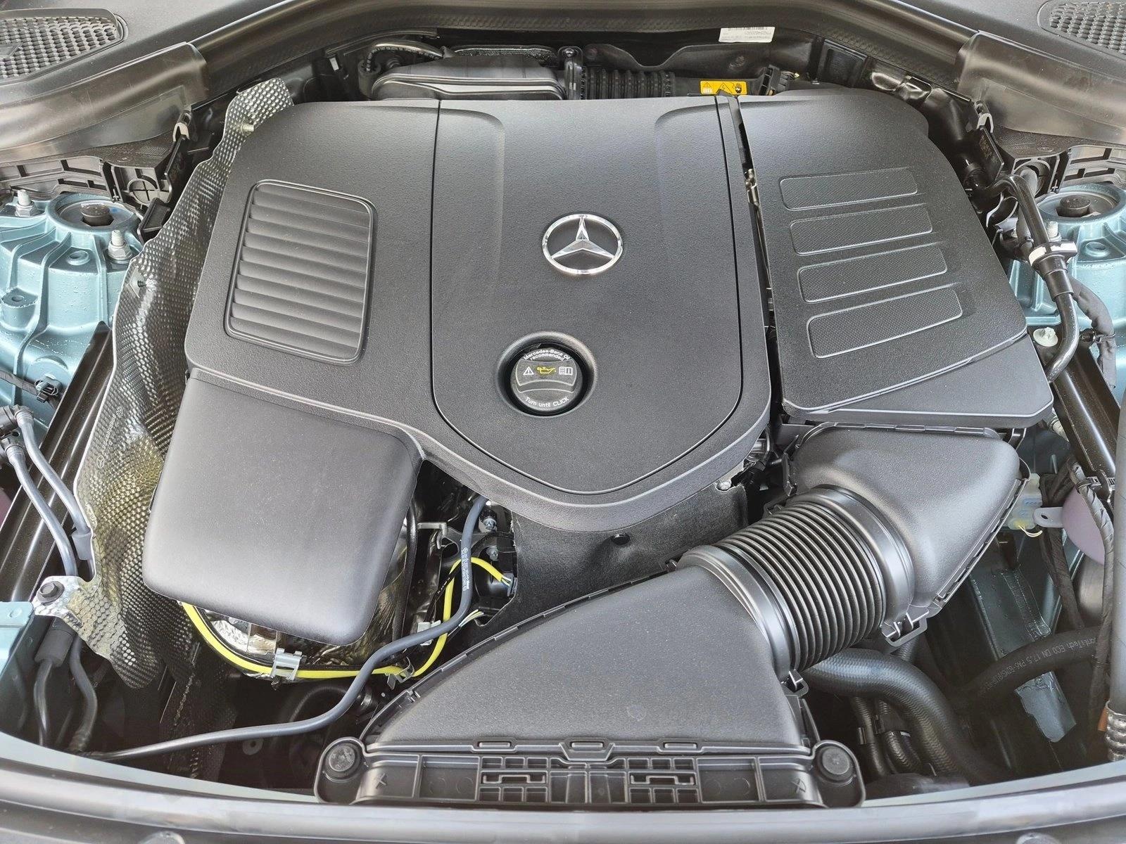 2026 GLC 300 4MATIC, photo 16 of 17