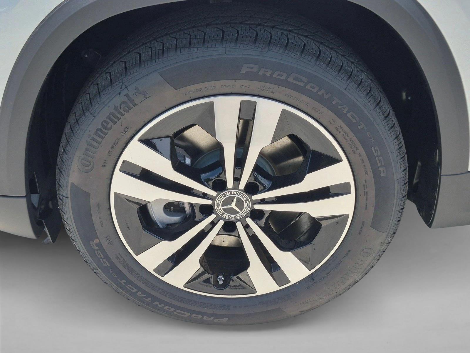 2026 GLA 250, photo 9 of 17