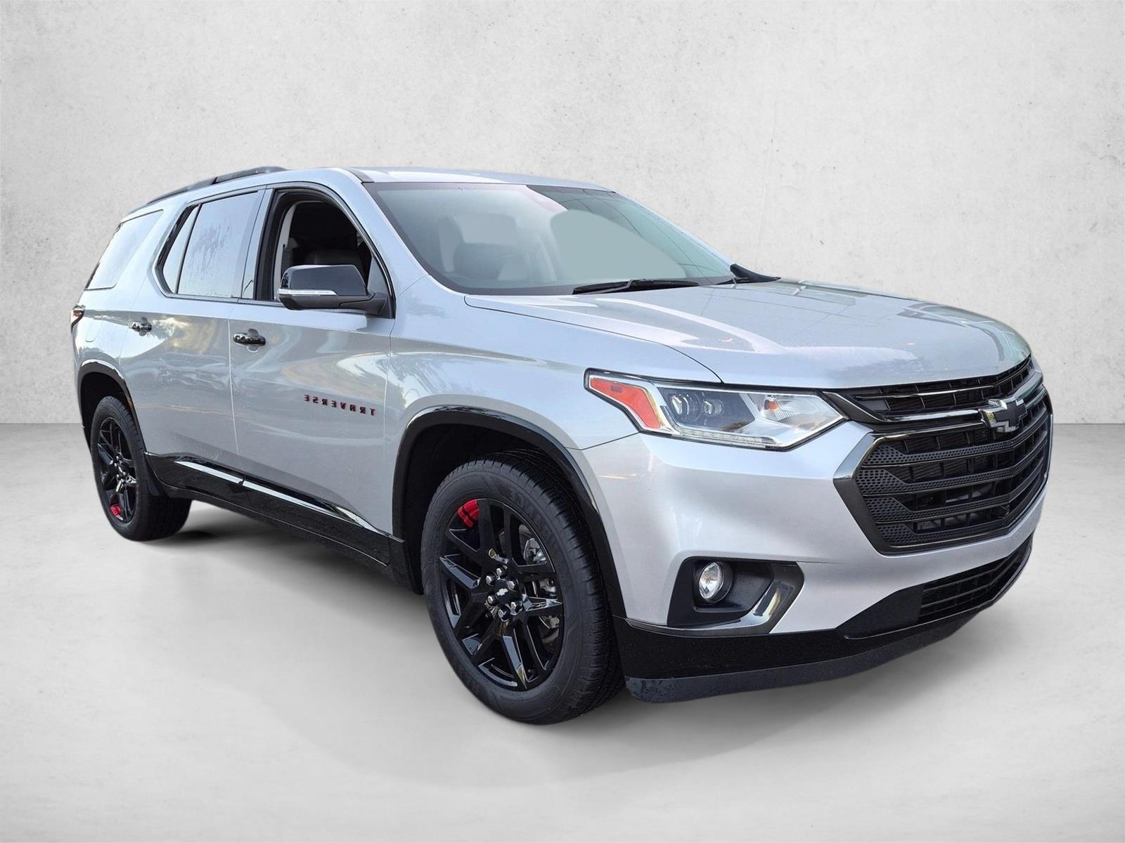 2021 Chevrolet Traverse Premier, photo 3 of 26