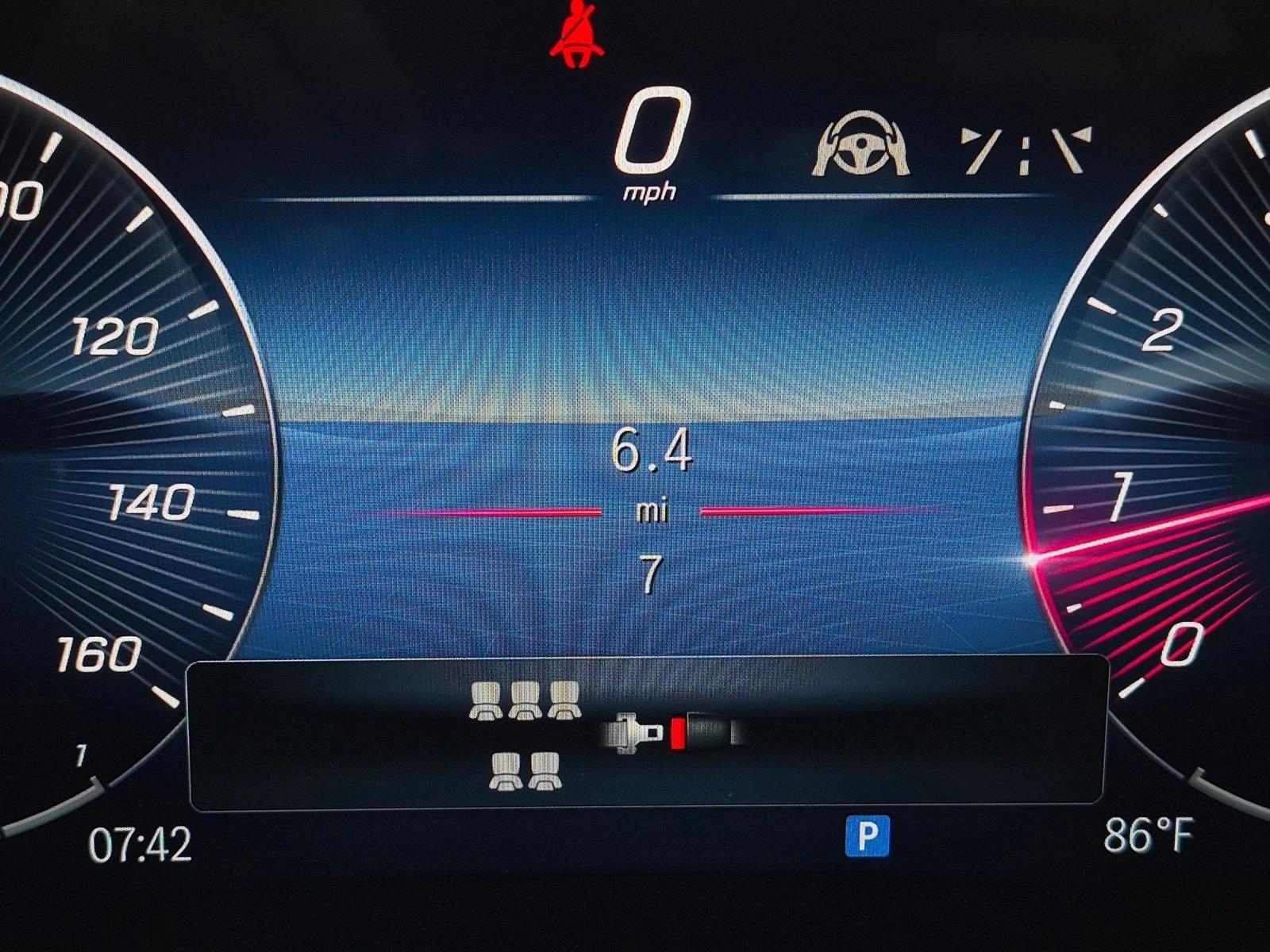 2026 GLE 450 4MATIC, photo 10 of 17