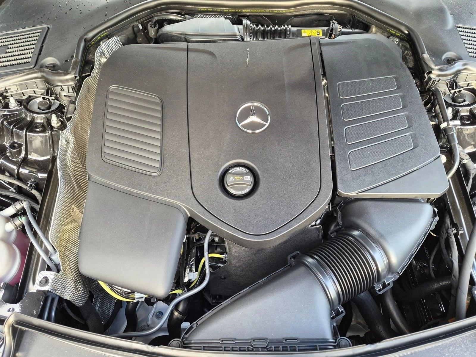 2026 C 300 4MATIC, photo 16 of 17