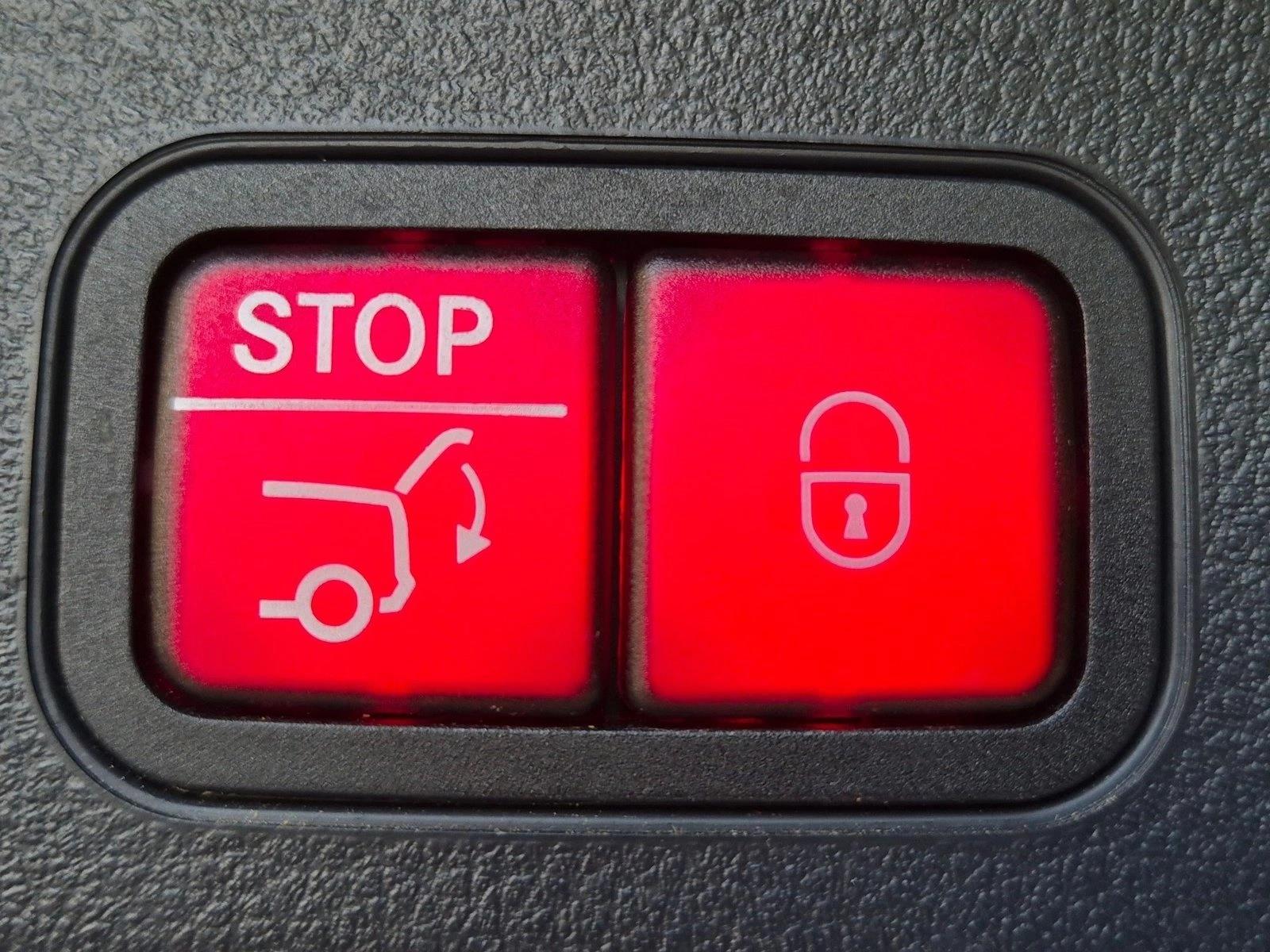 2023 EQB 300 4MATIC, photo 17 of 23