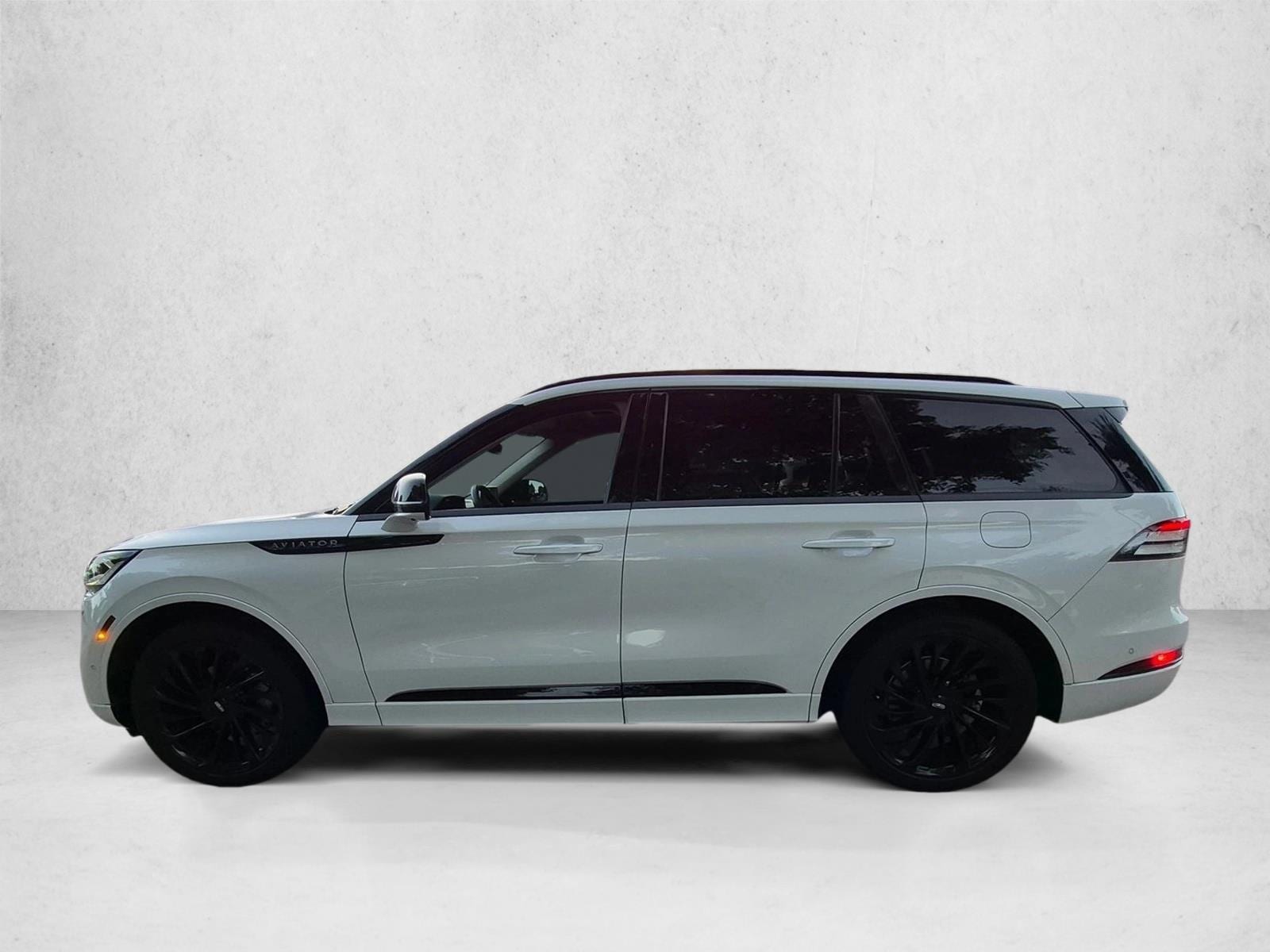 2023 Lincoln Aviator Reserve, photo 8 of 24