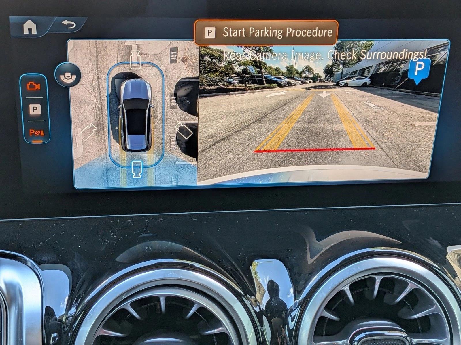 2026 AMG GLB 35, photo 12 of 16