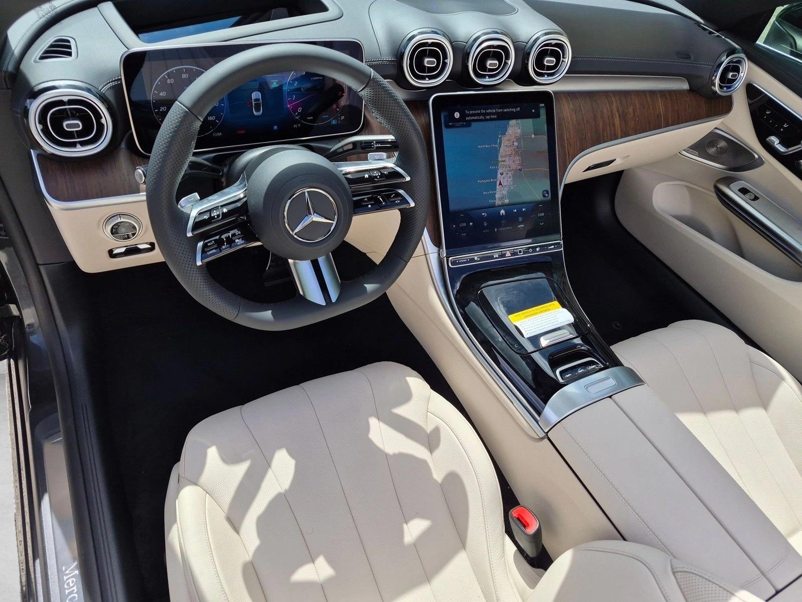 2027 CLE 450 4MATIC Cabriolet, photo 3 of 17