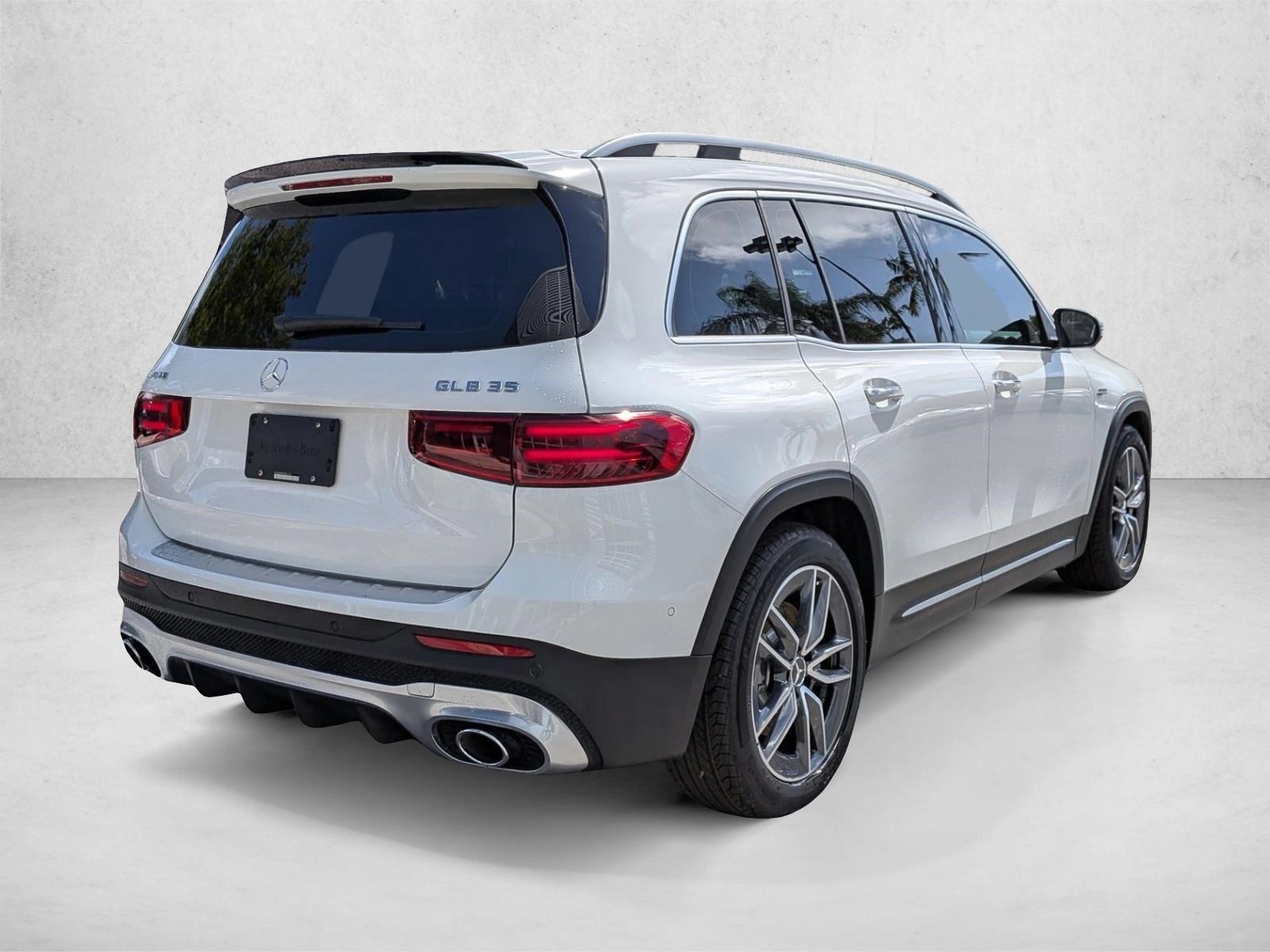 2026 AMG GLB 35, photo 2 of 16