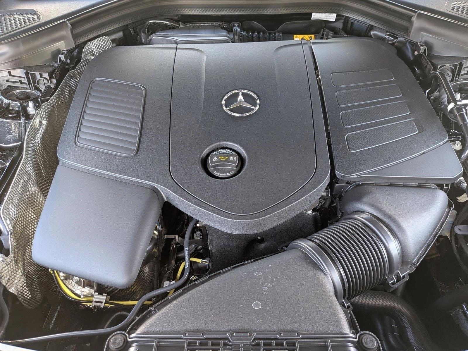 2026 GLC 300 4MATIC, photo 15 of 16