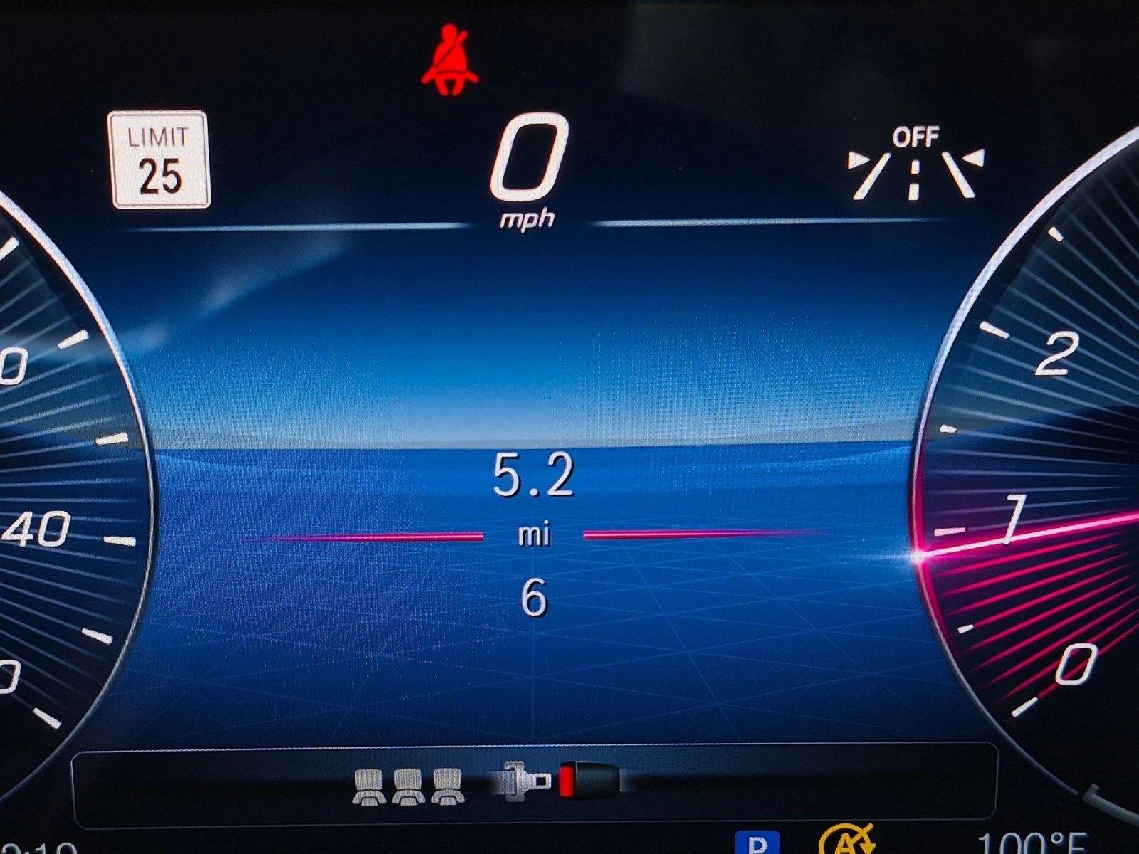 2026 GLA 250, photo 10 of 17