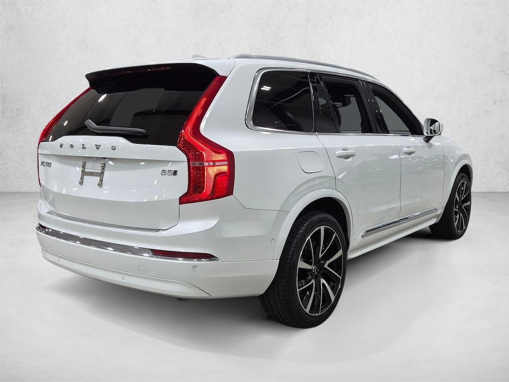 Used 2023 Volvo XC90 B5 AWD Plus SUV