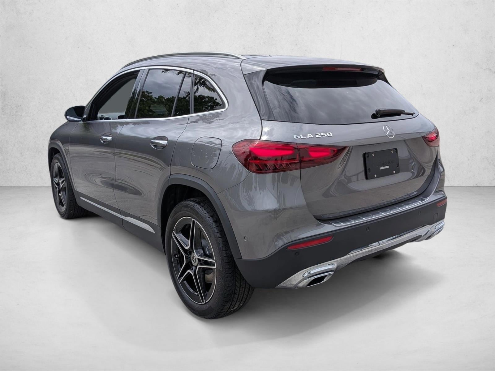 2026 GLA 250, photo 8 of 16