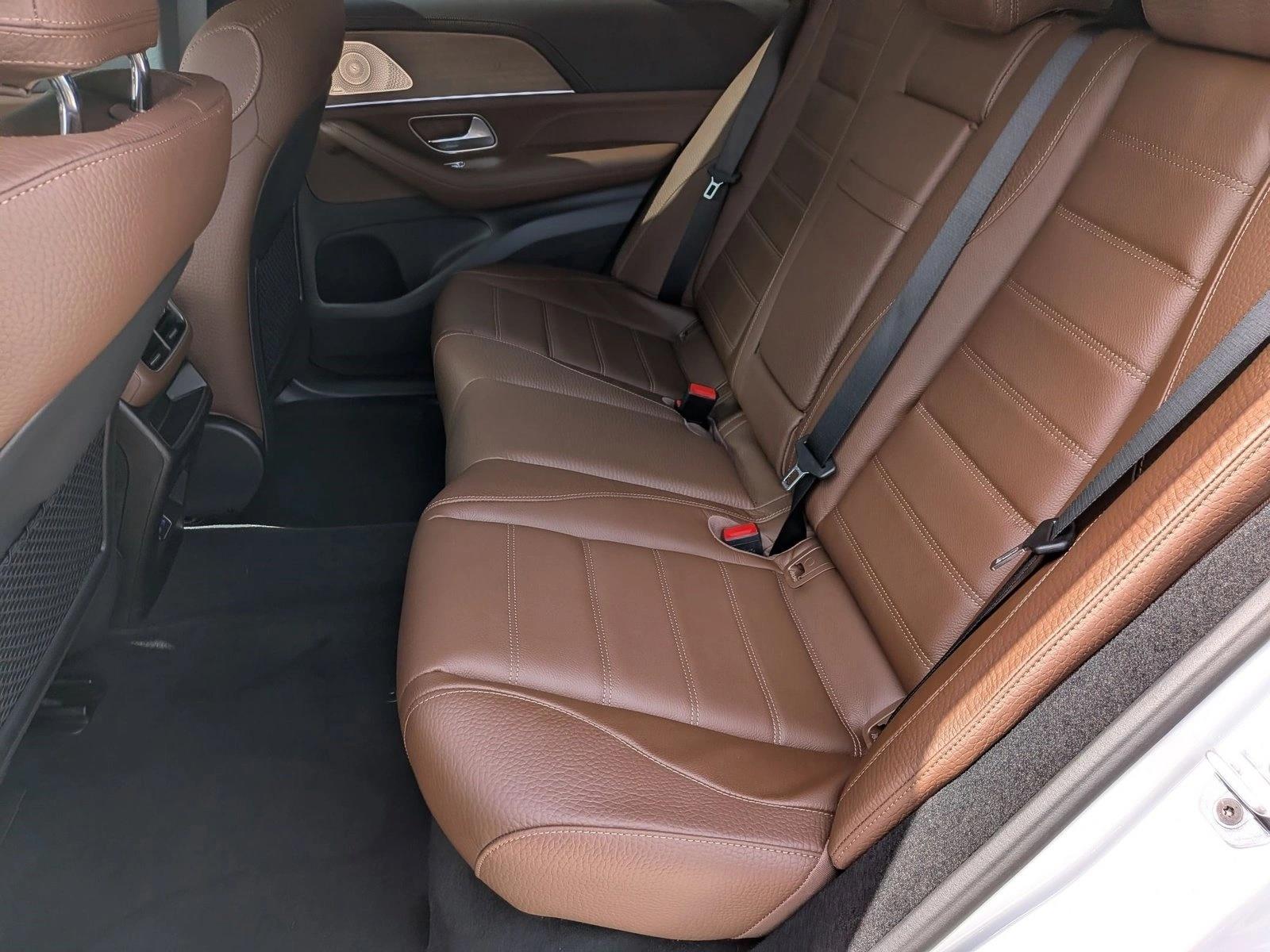 2026 GLE 580 4MATIC, photo 15 of 17