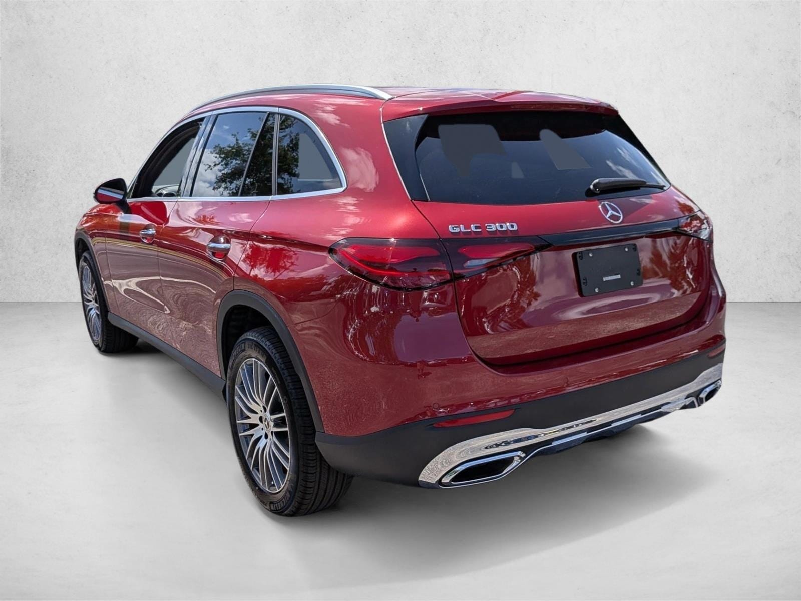 2026 GLC 300, photo 8 of 17