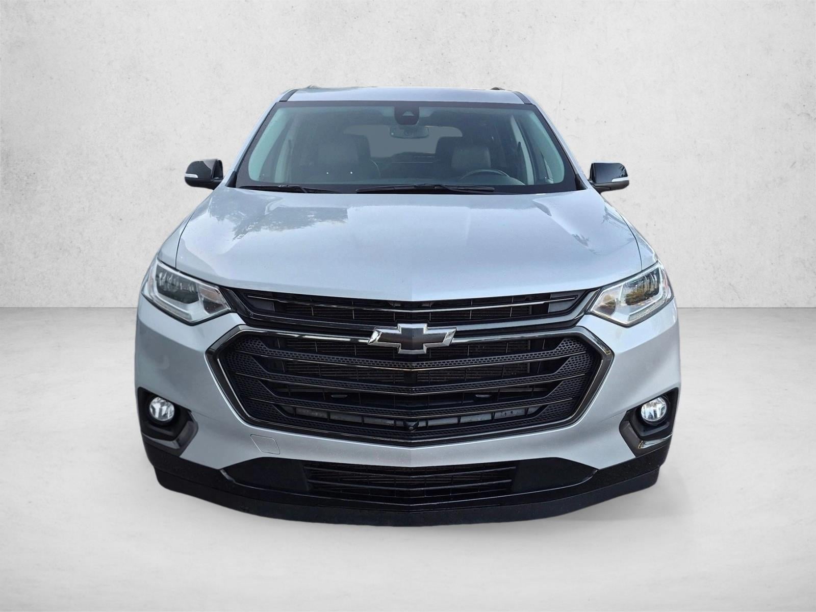 2021 Chevrolet Traverse Premier, photo 2 of 26
