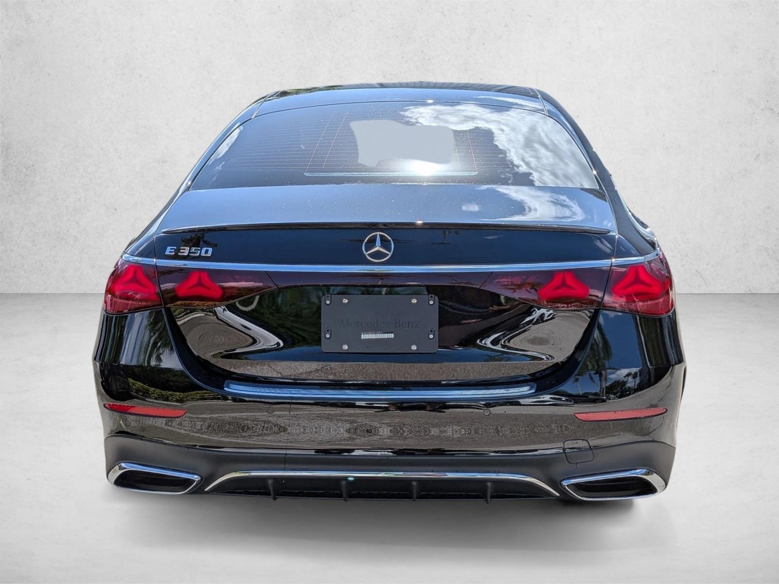 2026 E 350, photo 7 of 17