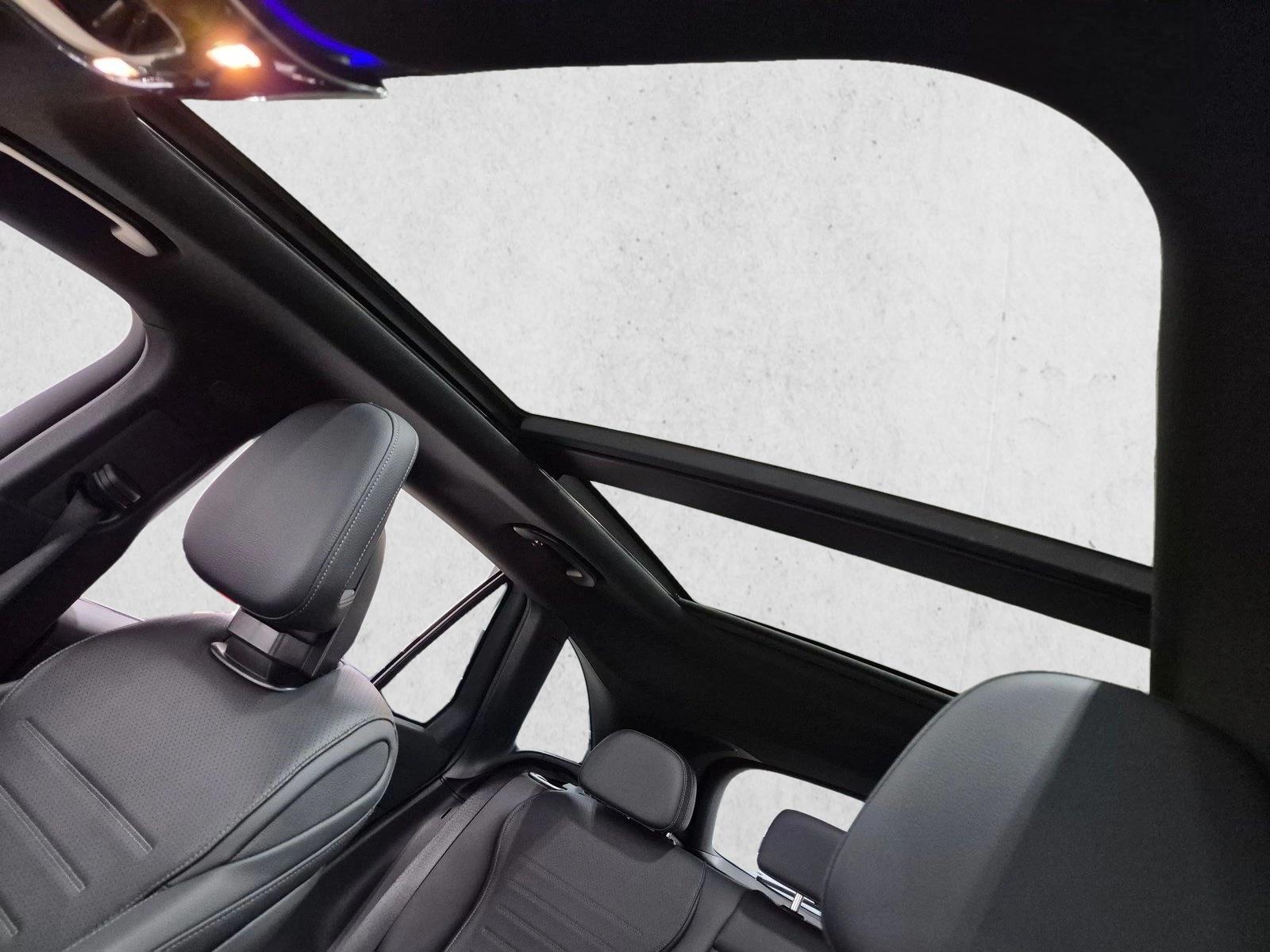 2026 GLC 300, photo 15 of 25