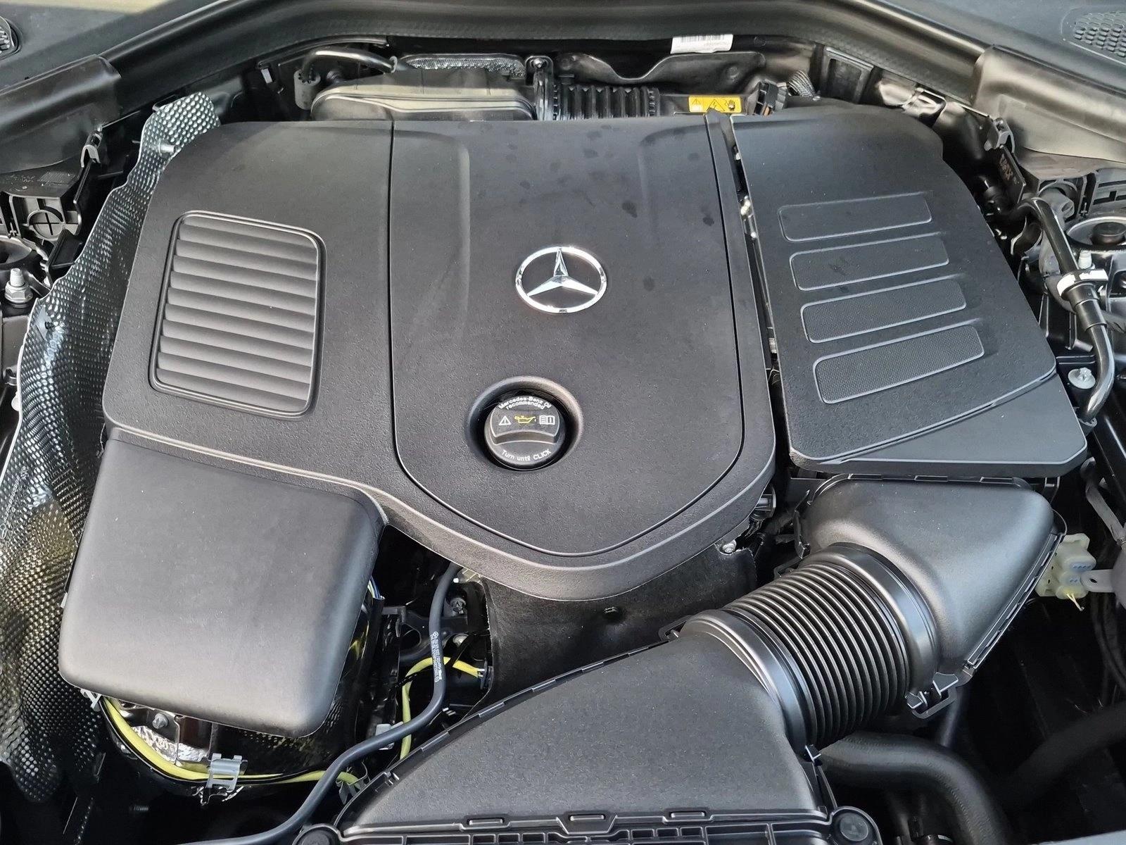 2026 GLC 300 4MATIC, photo 15 of 16
