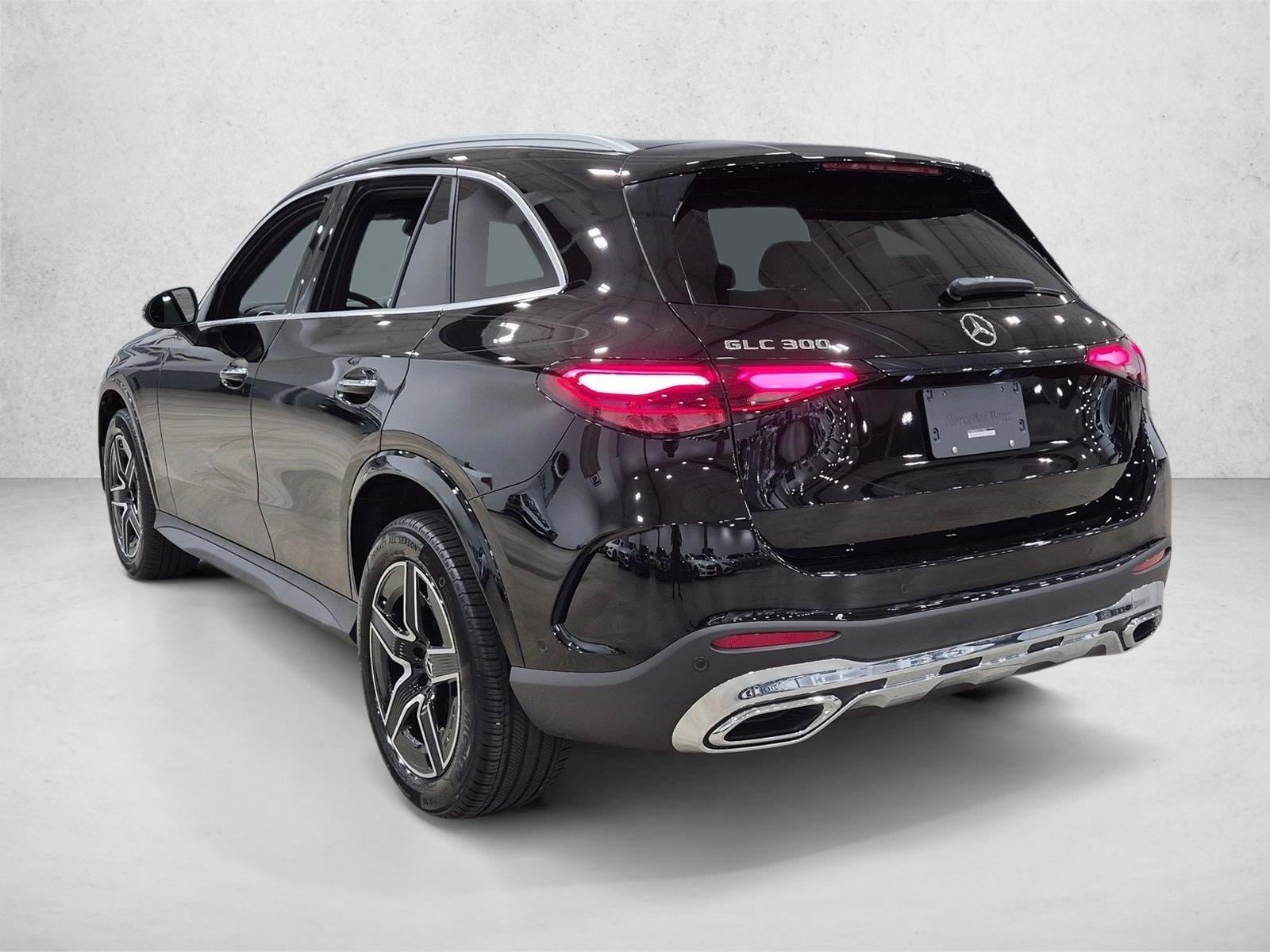 2026 GLC 300, photo 8 of 25