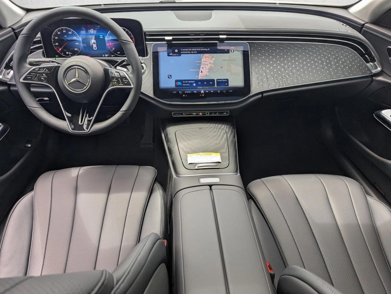 2026 E 350 4MATIC, photo 14 of 16