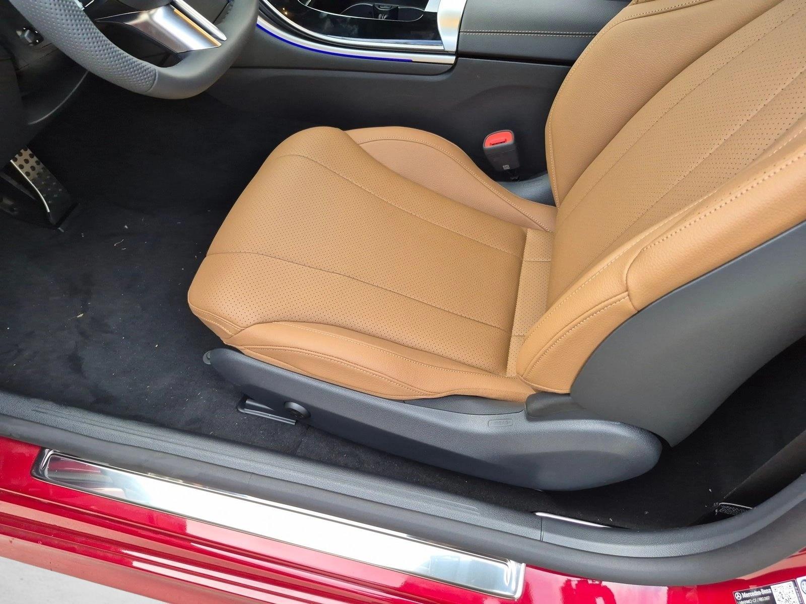 2027 CLE 450 4MATIC Coupe, photo 4 of 16