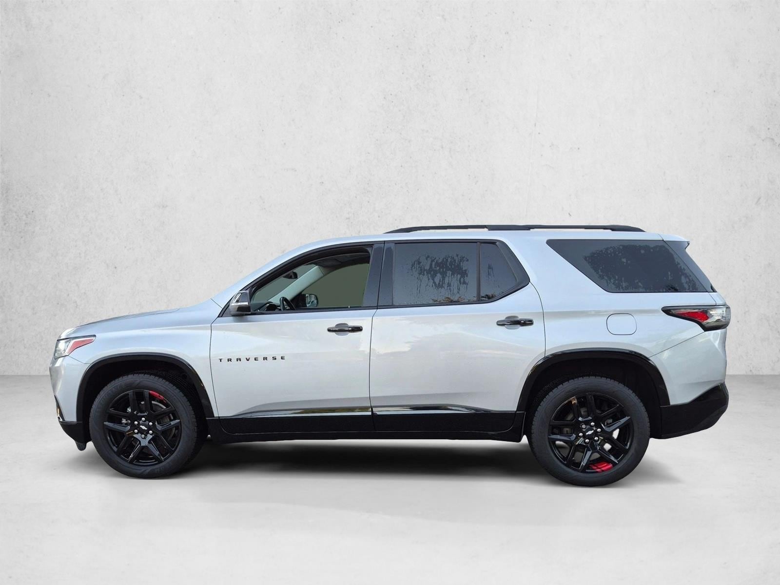 2021 Chevrolet Traverse Premier, photo 8 of 26