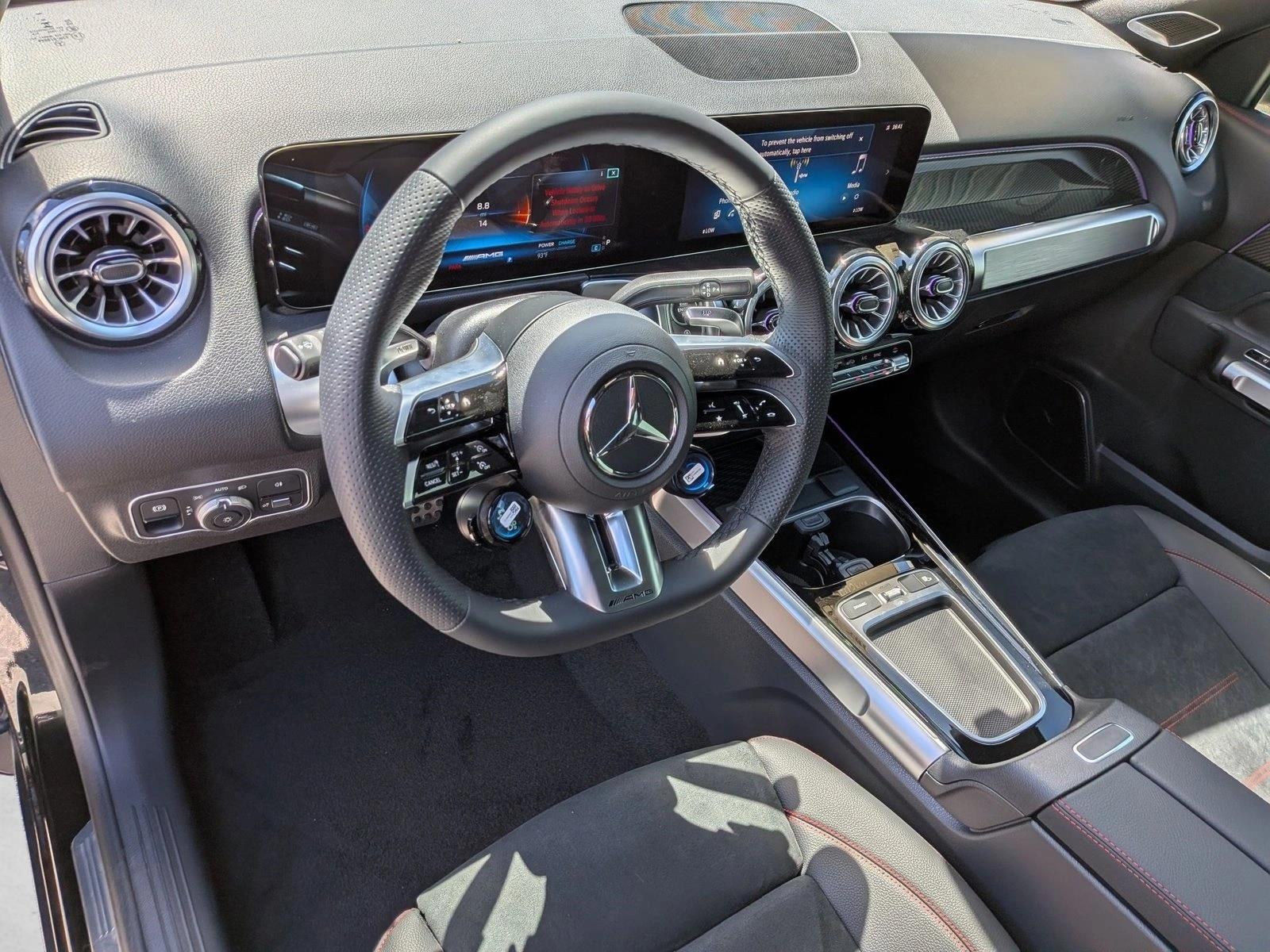 2026 AMG GLB 35, photo 3 of 16