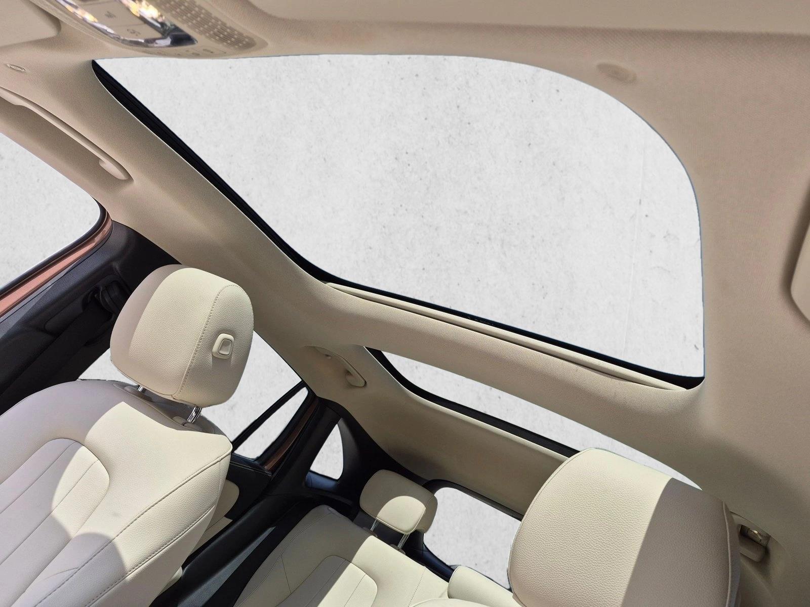 2022 GLA 250, photo 15 of 25