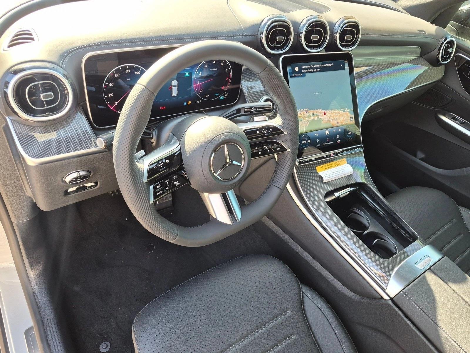 2027 GLC 300, photo 3 of 17
