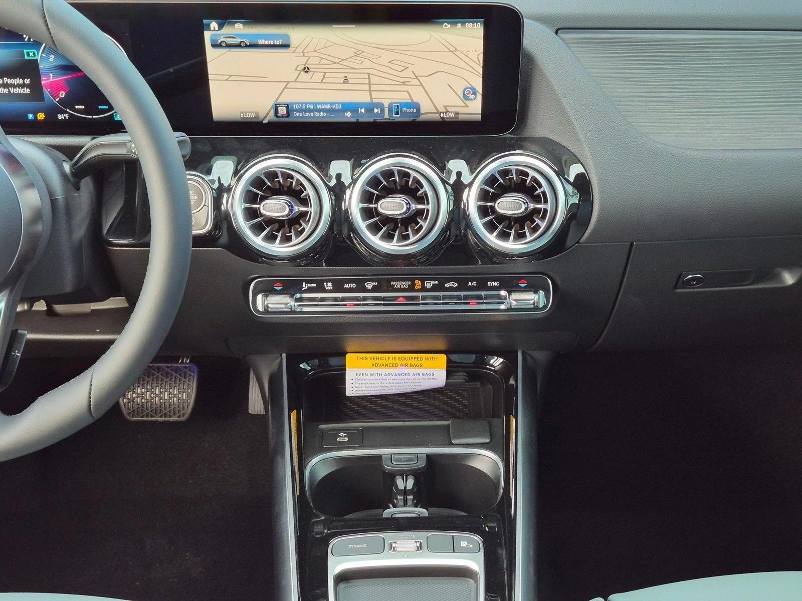 2026 GLA 250, photo 11 of 17