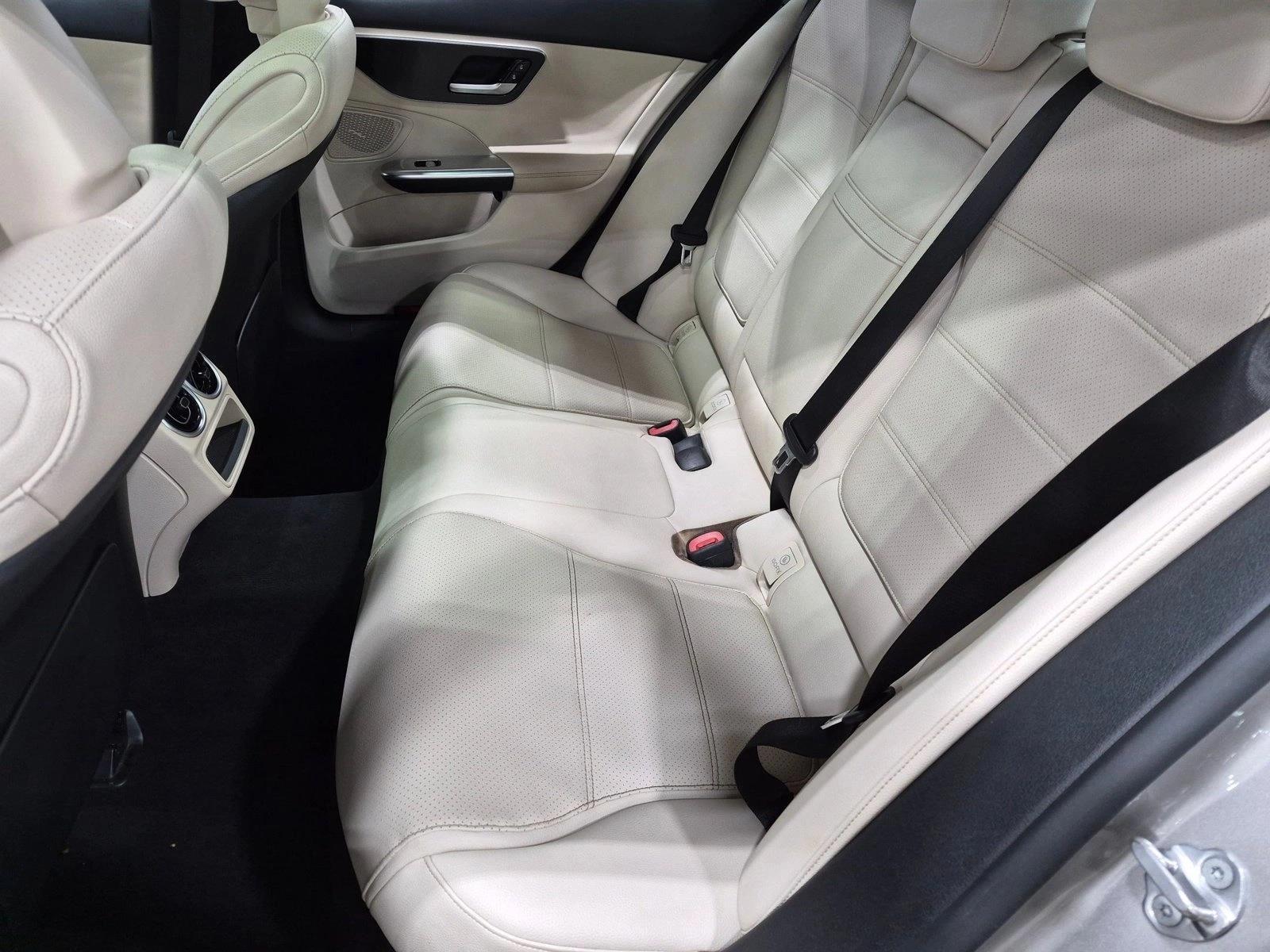 2022 C 300, photo 19 of 25
