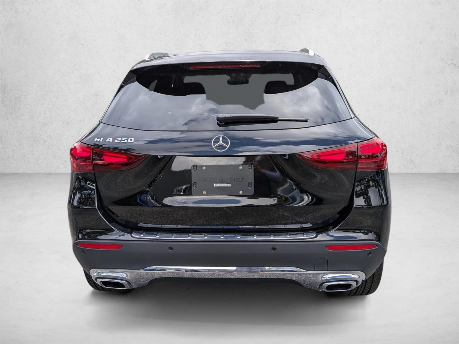 2026 GLA 250, photo 7 of 16
