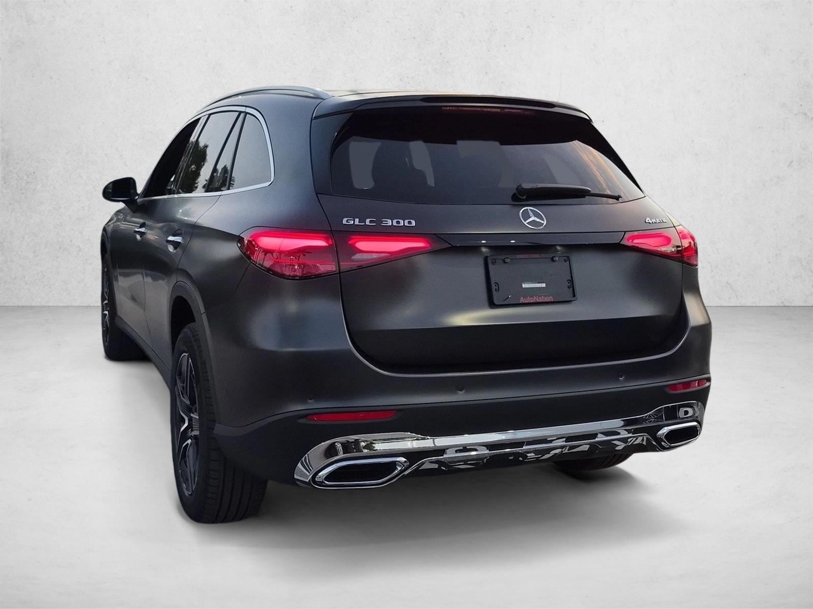 2026 GLC 300 4MATIC, photo 8 of 16